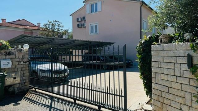 Apartment Monfiorenzo *